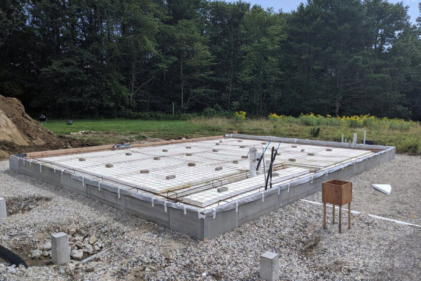 Slab foundation building in Corona, CA